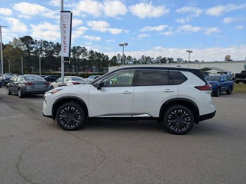 New 2026 Nissan Rogue Platinum w/ Tech Package AWD/4WD image 6