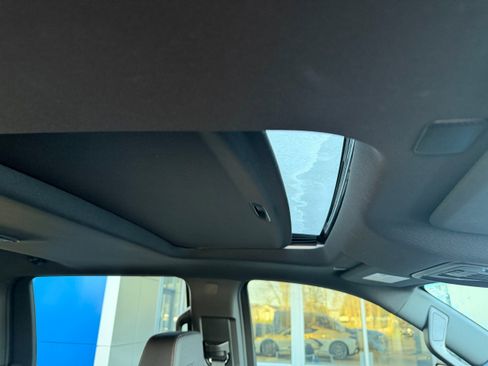 Used 2023 GMC Sierra 1500 AT4 w/ AT4 Premium Package image 8