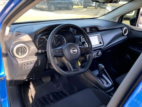 Used 2023 Nissan Versa S w/ Trunk Package image 17