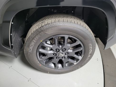 New 2025 Toyota Tundra Platinum image 16