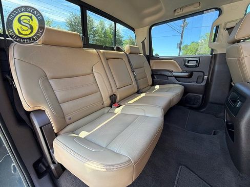 Used 2018 GMC Sierra 2500 Denali w/ Duramax Plus Package image 18