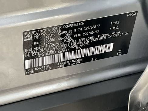 Certified 2024 Toyota RAV4 XLE AWD/4WD image 28