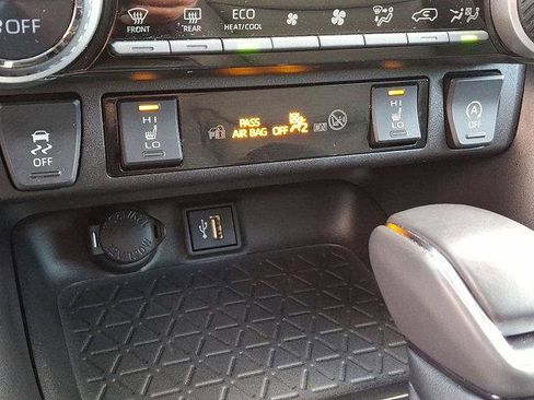 Certified 2023 Toyota RAV4 XLE Premium image 21