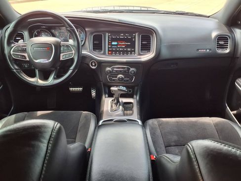 Used 2022 Dodge Charger Scat Pack w/ Plus Group RWD image 9
