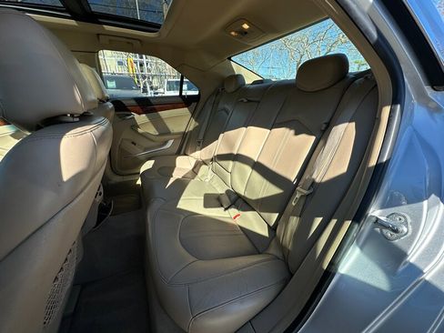 Used 2010 Cadillac CTS Premium image 22