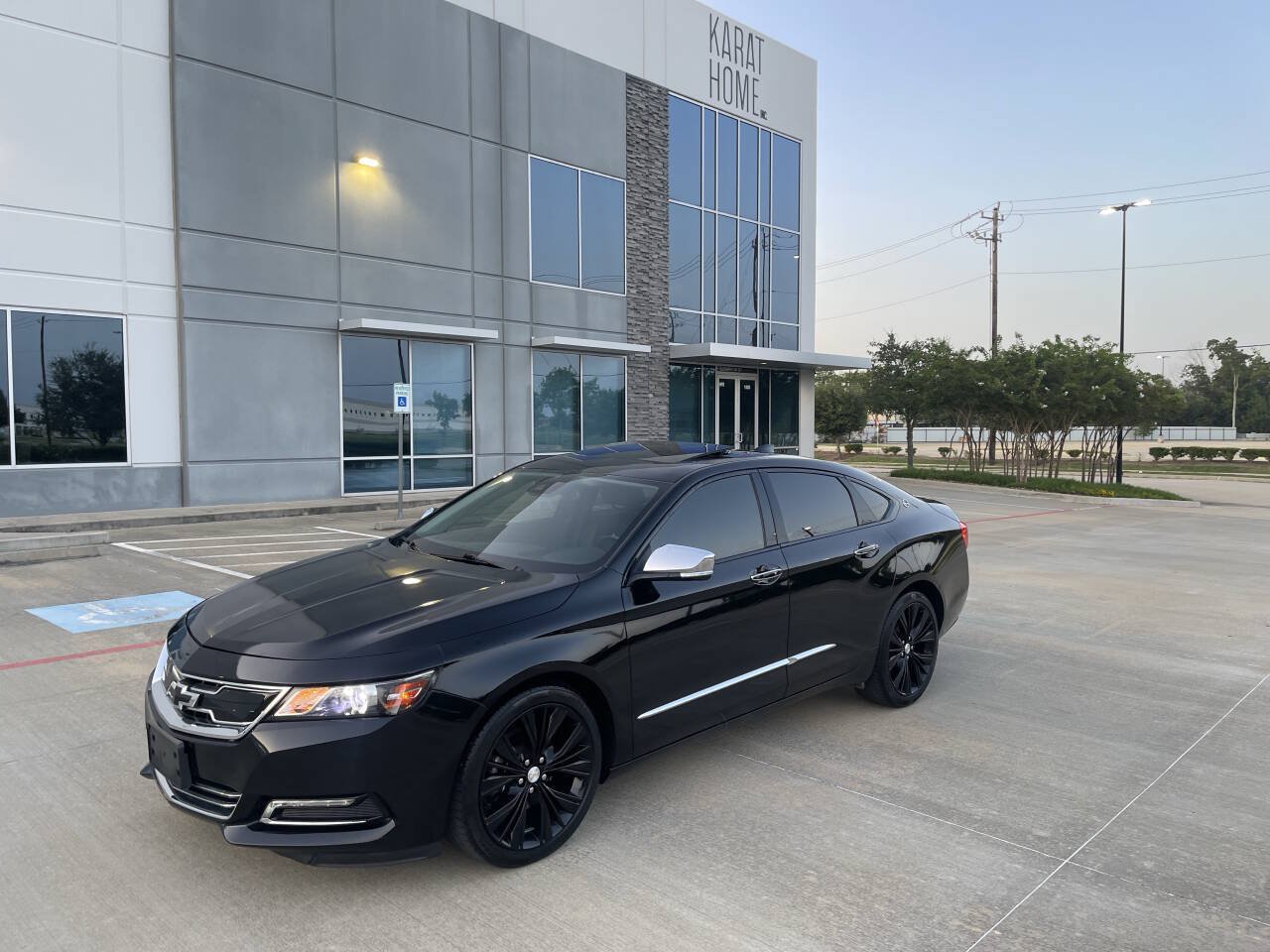 Used 2018 Chevrolet Impala Premier w/ Premier Confidence Package FWD image 30
