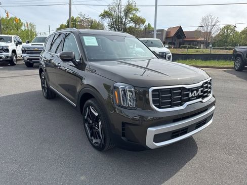 Used 2025 Kia Telluride S AWD/4WD image 7