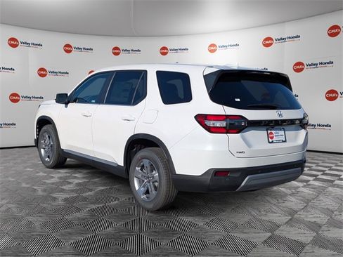 New 2025 Honda Pilot EX-L image 7