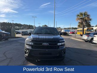 Used 2023 Ford Expedition Limited video 3