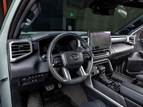 Used 2024 Toyota Sequoia Platinum w/ TRD Off-Road Package image 17