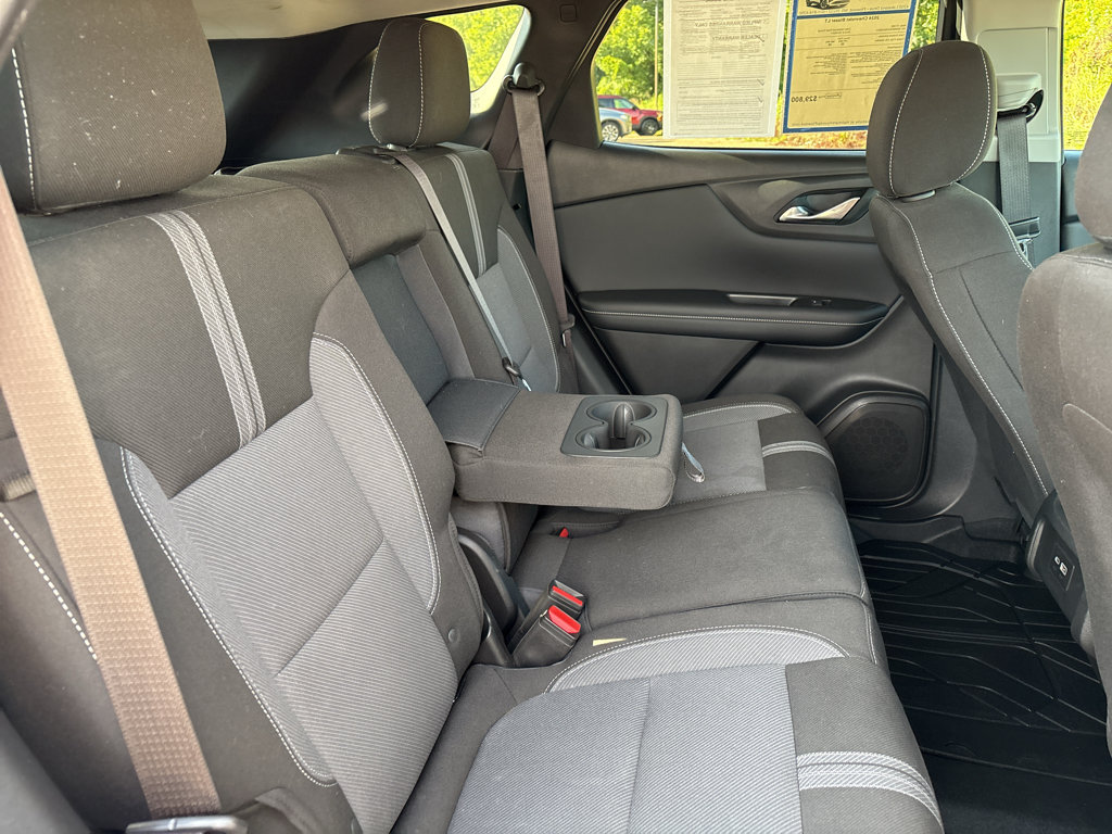 Used 2024 Chevrolet Blazer LT w/ Convenience Package FWD image 12