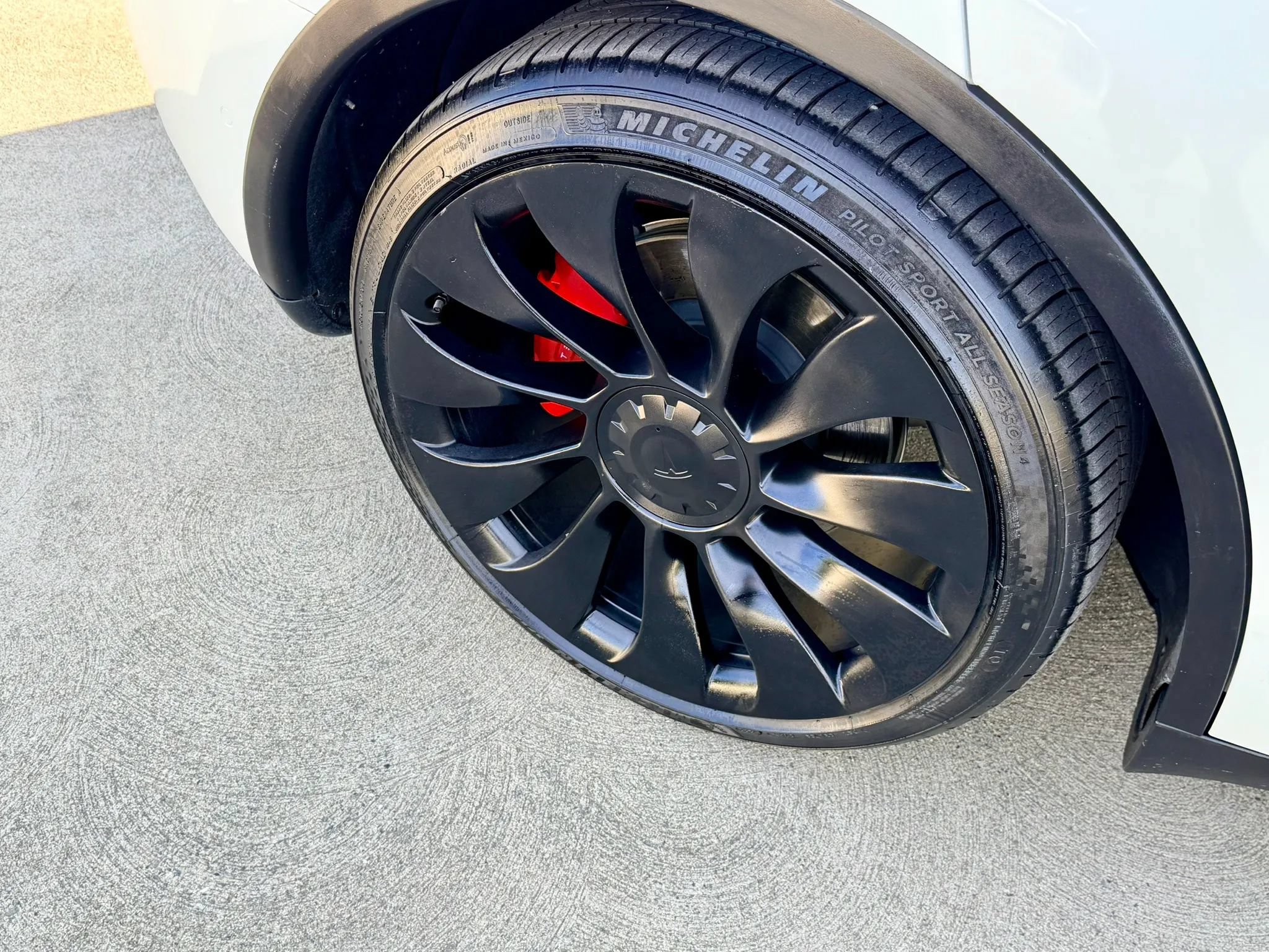 Used 2022 Tesla Model Y Performance AWD/4WD image 43