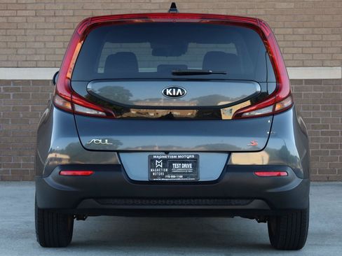 Used 2021 Kia Soul S FWD image 9
