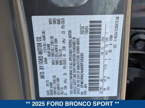 Certified 2025 Ford Bronco Sport Outer Banks w/ Outer Banks Tech Package+ AWD/4WD image 24