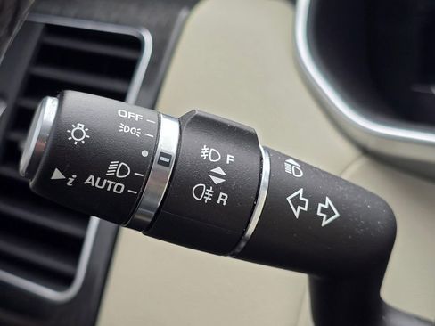 Used 2021 Land Rover Range Rover Sport HSE Silver Edition image 39