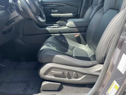 Used 2025 Honda Pilot EX-L image 15