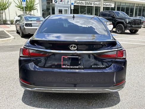 Used 2025 Lexus ES 300h w/ Premium Package FWD image 4