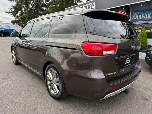 Used 2016 Kia Sedona SX Limited w/ Option Group 030 image 9