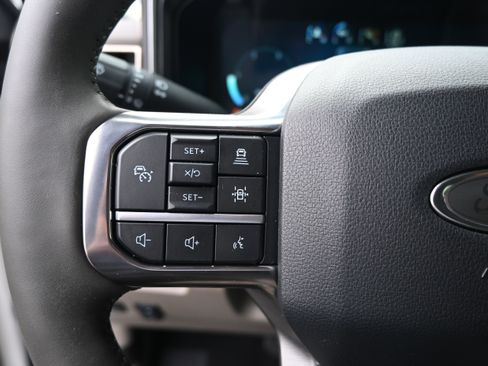 Used 2025 Ford F450 Platinum w/ Platinum Plus Package image 21