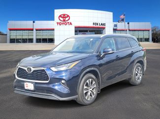 Used 2022 Toyota Highlander XLE video 2