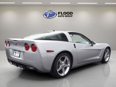 Used 2005 Chevrolet Corvette Coupe w/ Preferred Equipment Group image 4
