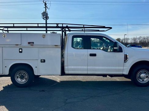 Used 2019 Ford F350 XL w/ Power Equipment Group image 5