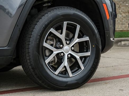 Used 2023 Jeep Grand Cherokee L Limited w/ Luxury Tech Group II image 67