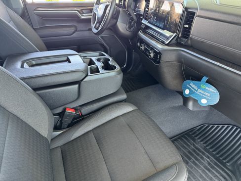 Certified 2022 Chevrolet Silverado 1500 LT image 20