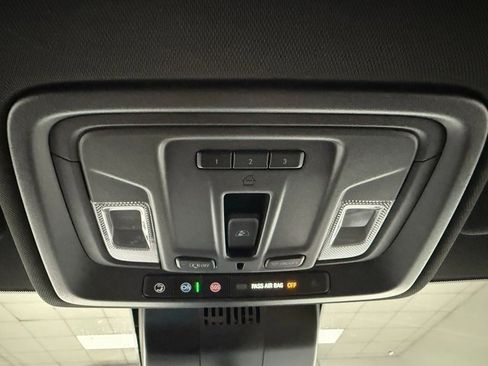 Used 2023 GMC Sierra 1500 AT4 w/ Technology Package image 22