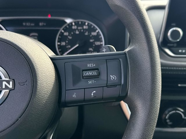 Used 2023 Nissan Rogue S FWD image 30