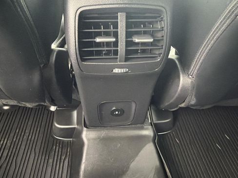Used 2023 Ford Escape Platinum AWD/4WD image 22