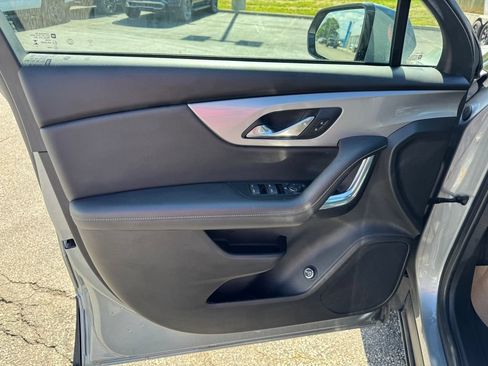 Used 2024 Chevrolet Blazer LT FWD image 9