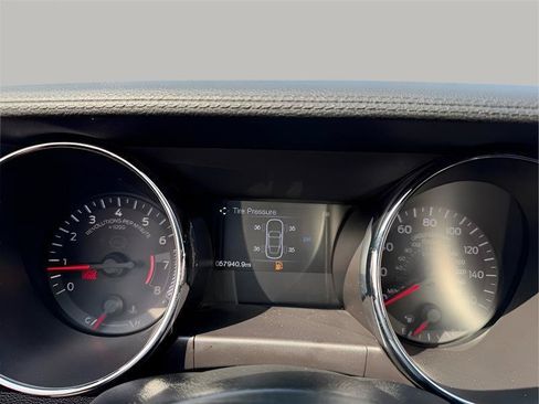 Used 2015 Ford Mustang GT RWD image 41