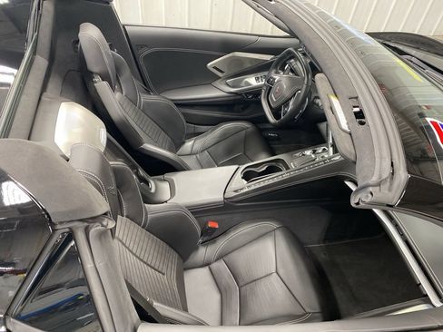 Certified 2022 Chevrolet Corvette Stingray Premium Conv w/ Z51 Performance Package RWD image 40