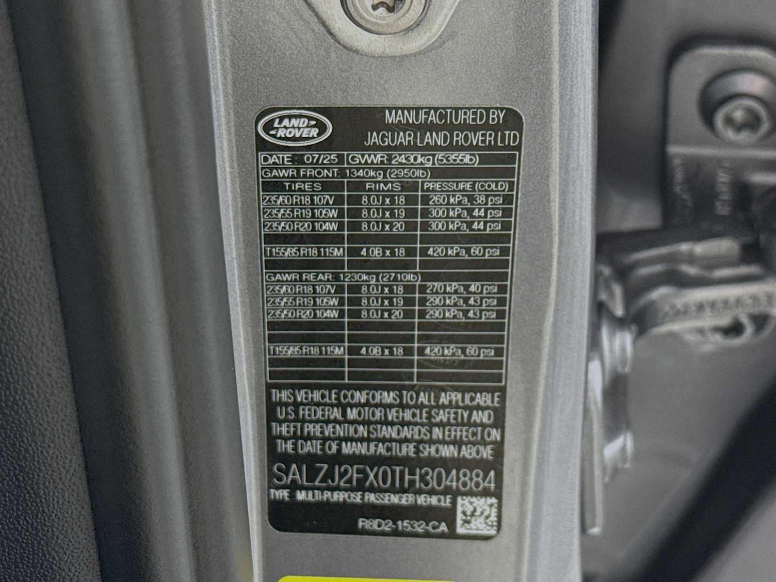 Used 2026 Land Rover Range Rover Evoque S AWD/4WD image 29