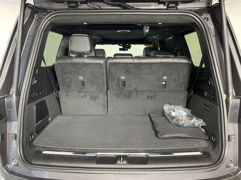 New 2026 Jeep Grand Wagoneer Summit AWD/4WD image 11