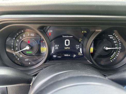 Used 2024 Jeep Wrangler Unlimited Rubicon 4xe w/ Technology Group AWD/4WD image 27