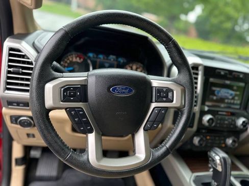 Used 2015 Ford F150 Lariat w/ Equipment Group 502A Luxury AWD/4WD image 16