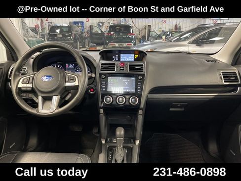 Used 2017 Subaru Forester 2.5i Touring AWD/4WD image 19