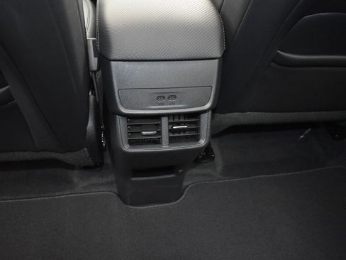 New 2026 Chevrolet Equinox LT w/ Convenience Package II image 18