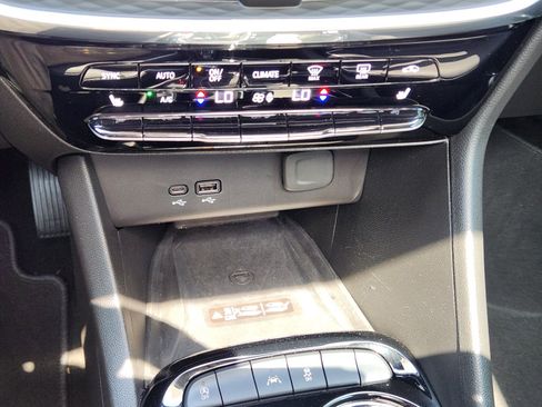 Used 2024 Buick Encore GX Avenir w/ Avenir Technology Package FWD image 15