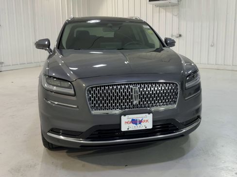 Used 2022 Lincoln Nautilus Reserve w/ Equipment Group 201A image 4