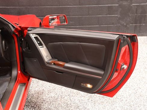 Used 2007 Cadillac XLR RWD image 44