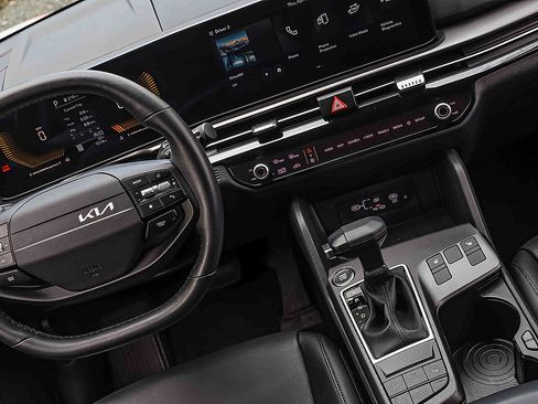 Certified 2026 Kia Sportage EX AWD/4WD image 19