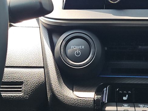New 2026 Toyota Prius XLE FWD image 25