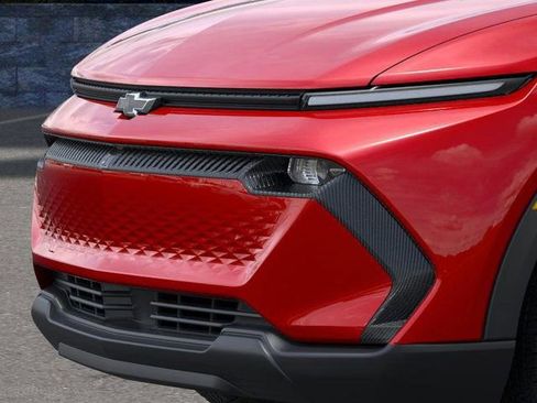 New 2026 Chevrolet Equinox EV LT image 13