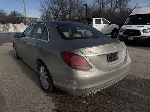 Used 2019 Mercedes-Benz C 300 4MATIC Sedan image 3