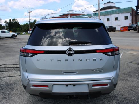 Certified 2023 Nissan Pathfinder Platinum AWD/4WD image 4
