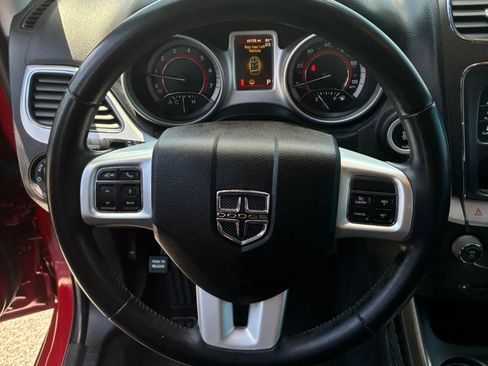 Used 2018 Dodge Journey SE w/ Connectivity Group FWD image 13