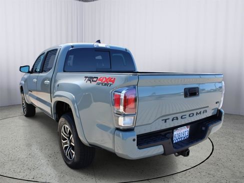 Used 2023 Toyota Tacoma TRD Sport w/ TRD Premium Sport Package AWD/4WD image 6